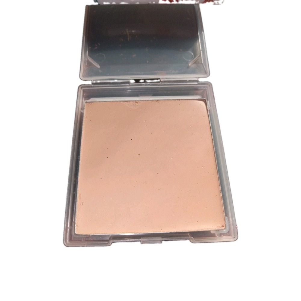 MARY KAY Day Radiance Cream Foundation Delicate Beige .35 014686 NEW
